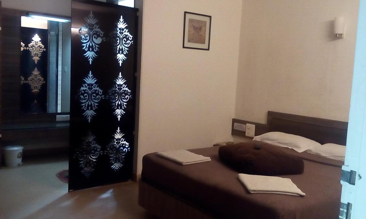 Hotel Rama Executive Mahabaleshwar Bagian luar foto