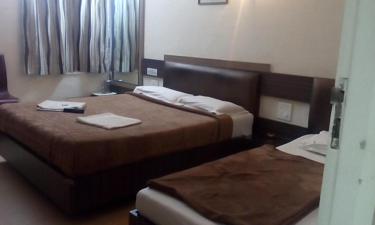 Hotel Rama Executive Mahabaleshwar Bagian luar foto