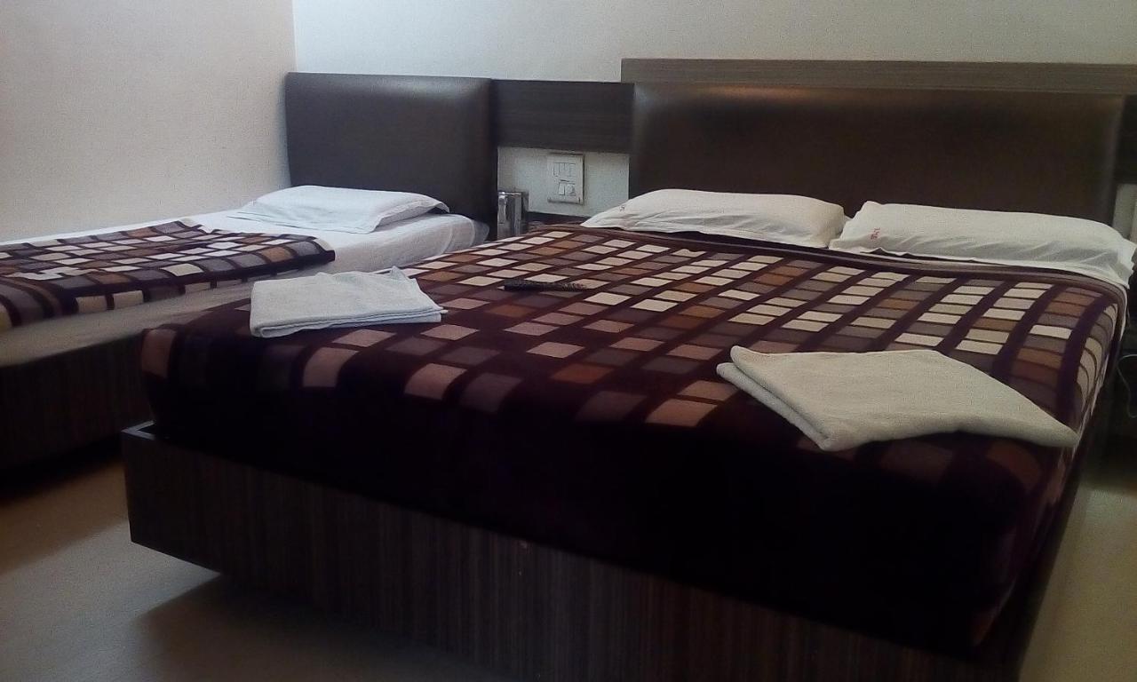 Hotel Rama Executive Mahabaleshwar Bagian luar foto