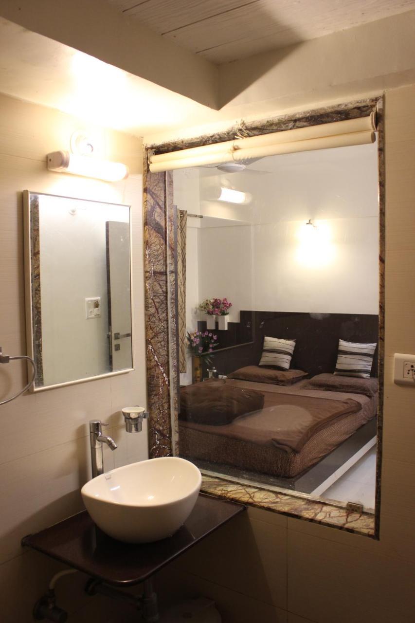 Hotel Rama Executive Mahabaleshwar Bagian luar foto